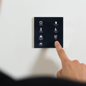 Mona Touch Switches